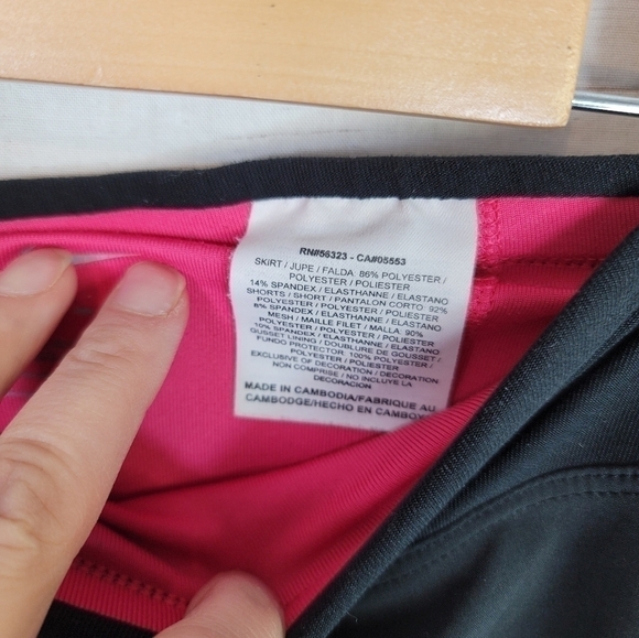 NIKE NEON LOGO BLACK & HOT PINK SKORT, SZ SMALL - Picture 3 of 8